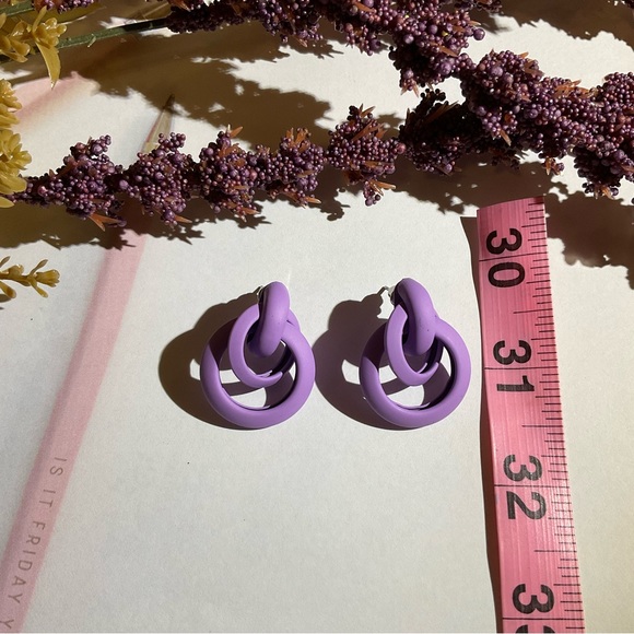 Lilac Knotted Stud Earrings - Picture 4 of 4